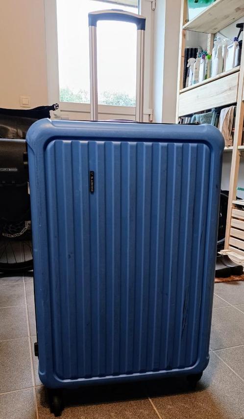 Grote reiskoffer, Handtassen en Accessoires, Koffers, Gebruikt, Hard kunststof, 70 cm of meer, 45 tot 55 cm, Slot, Uitschuifbare handgreep
