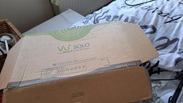 lot 2 x Vu solo smart linux TV player disponible aux enchères