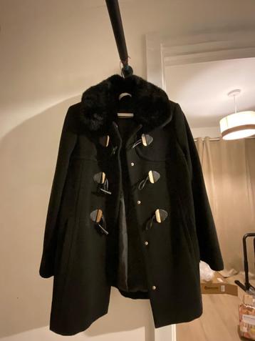 Manteau Armand Thiery noir beschikbaar voor biedingen