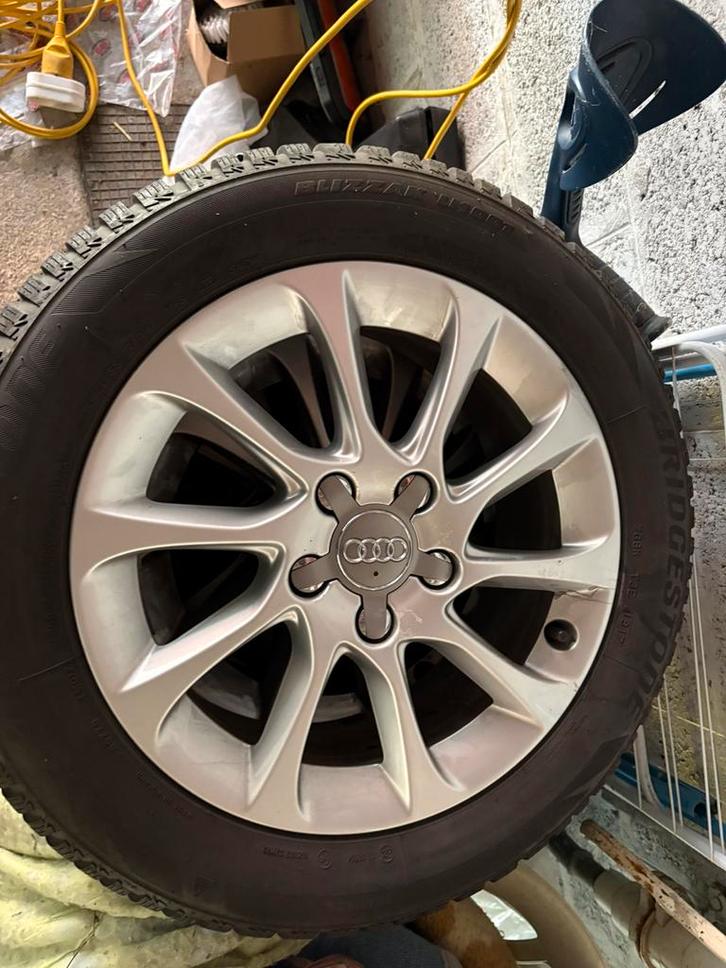 Kit hiver audi complet 16 pouces 205/55/16, Auto-onderdelen, Banden en Velgen, Banden en Velgen, Winterbanden, 16 inch, 205 mm