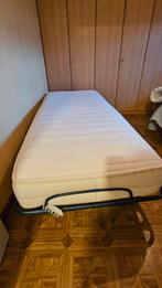 Opklapbed met heel degelijke matras, Ophalen