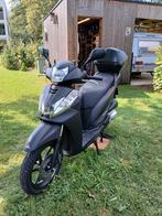 Honda SH300i in nieuwstaat, Motoren, Scooter, 300 cc, Particulier, 1 cilinder