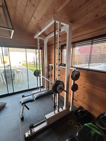 Technogym smith machine beschikbaar voor biedingen