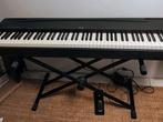Yamaha piano P70, Muziek en Instrumenten, Piano's, Ophalen, Gebruikt, Zwart, Digitaal