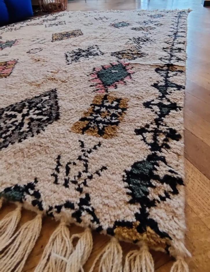 Wollen tapijt in berberstijl, Huis en Inrichting, Stoffering | Tapijten en Vloerkleden, Zo goed als nieuw, 150 tot 200 cm, 200 cm of meer