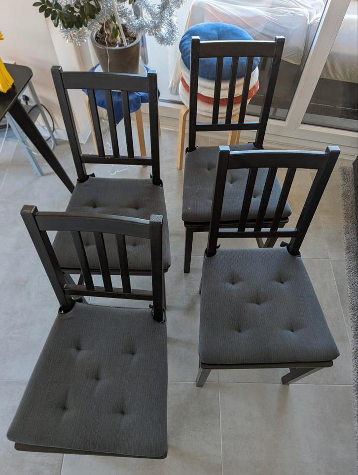 4 chaises Ikea (modèle Stefan) avec coussins en bon état, Maison & Meubles, Chaises, Enlèvement