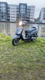 Sym fiddle 2, Enlèvement, Fiddle