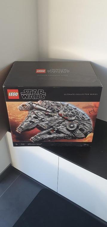 Lego Star Wars 75192 Millennium Falcon nieuw en sealed beschikbaar voor biedingen