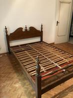 Zeer mooi houten bed met lattenbodem., Ophalen