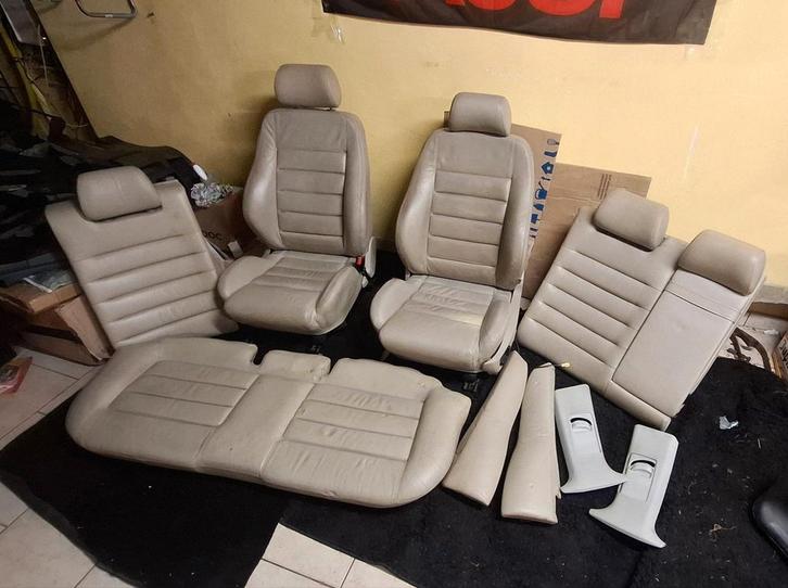 Audi S4 B5 A4 B5 Sedan Interieur Ecru Elektisch Compleet, Auto-onderdelen, Interieur en Bekleding, Audi, Ophalen