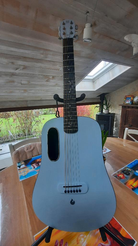 guitare sèche et électrique LAVA, Musique & Instruments, Instruments à corde | Guitares | Acoustiques, Comme neuf, Autres types