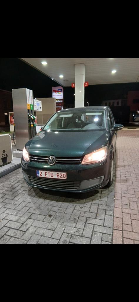 Touran 1.6 2011 euro 5, Autos, Volkswagen, Entreprise, Touran, ABS, Airbags, Air conditionné, Bluetooth, Ordinateur de bord, Verrouillage central