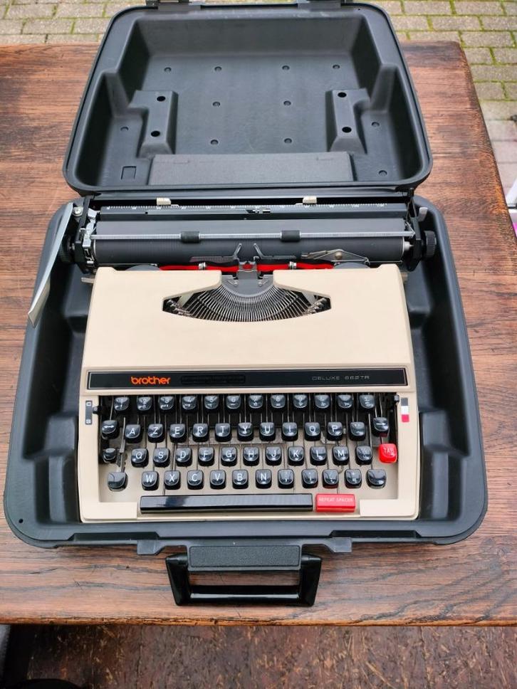 Typemachine Brother 662TR. WERKT !!!, Hobby en Vrije tijd, Cursusmateriaal, Gebruikt, Taal en Studie, Ophalen