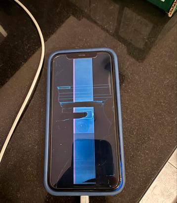 iPhone 11 64 Go cassé à vendre, Télécoms, Enlèvement ou Envoi, IPhone 11, Ne fonctionne pas, 64 GB