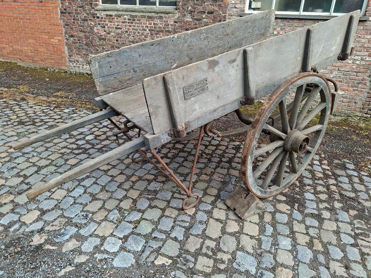 Chariot ancien avec suspension, Collections, Collections Autre, Utilisé, Enlèvement