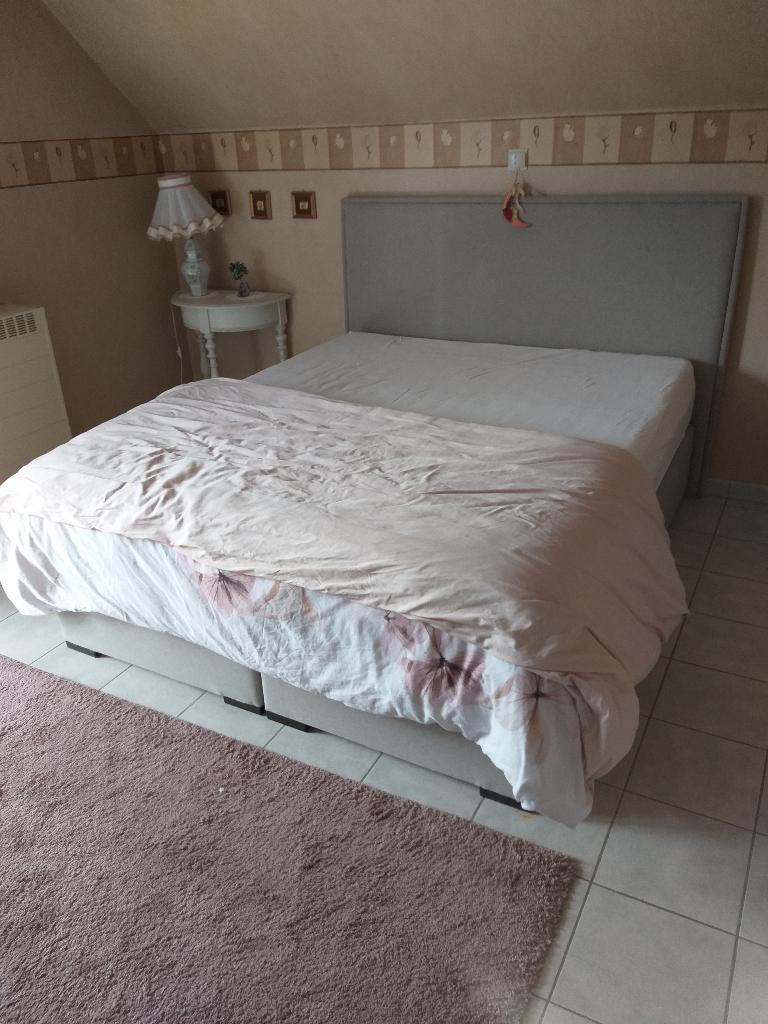 Bed, Huis en Inrichting, Slaapkamer | Bedden, Zo goed als nieuw, Tweepersoons, 160 cm, 220 cm, Grijs, Ophalen