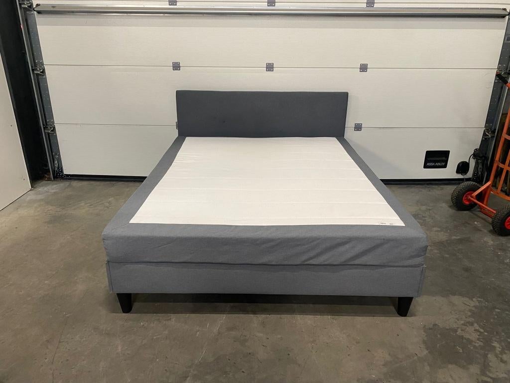 (36) grijs bed 160x200 met matras, Ophalen, Zo goed als nieuw, Grijs, 90 cm