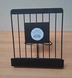 Boekenhouder, 3 stuks beschikbaar,  3 euro per steun, Ophalen