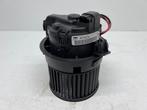 Kachel Ventilatiemotor van een Peugeot 208, Gebruikt, -, -, Ophalen of Verzenden
