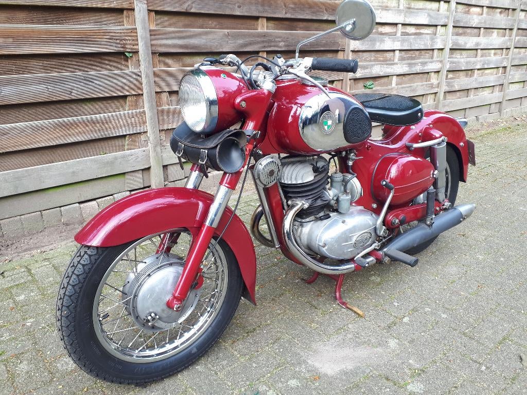 PUCH SG 250 de 1958, Motos, Tourisme, Permis Moto A1 minimum, 12 à 35 kW, 1 cylindre