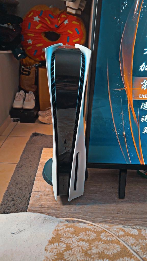 Console PS5 avec disque + accessoires+ manettes + jeux, Consoles de jeu & Jeux vidéo, Consoles de jeu | Sony PlayStation 5, Comme neuf