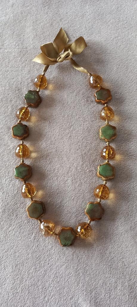 Collier 75cm perles en céramiques et en verroterie., Enlèvement, Comme neuf