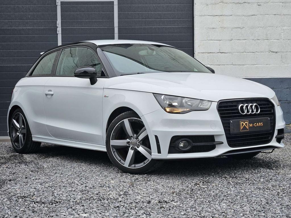 Audi A1 S LINE * ECRAN * (bj 2014), Auto's, Stof, Zwart, 4 cilinders, Wit