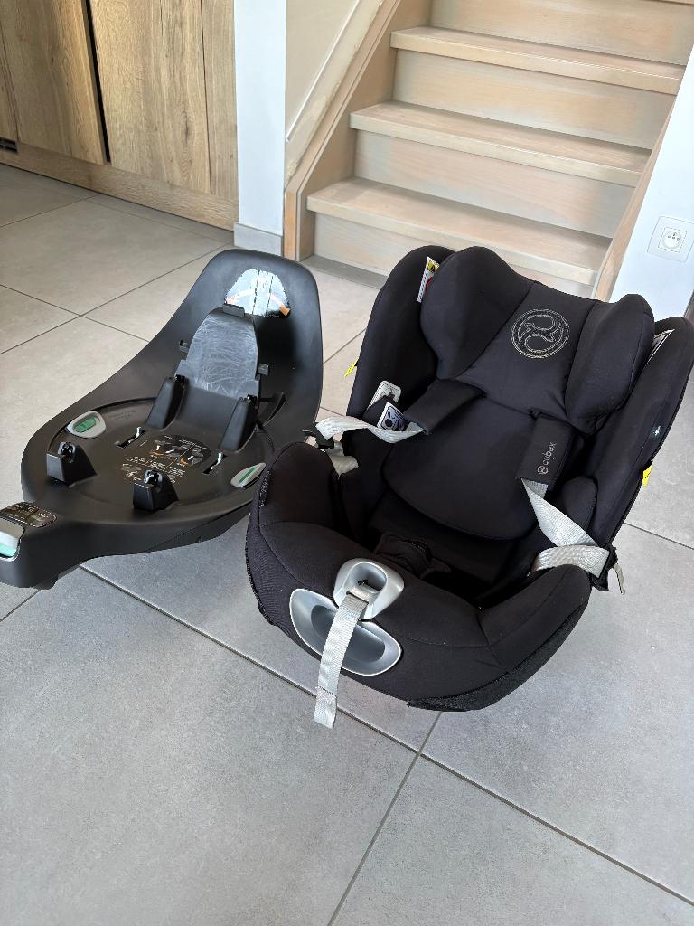 Cyber Sirona autostoel zwart (incl isofix basis), Verstelbare rugleuning, 0 t/m 18 kg, Zo goed als nieuw, Isofix