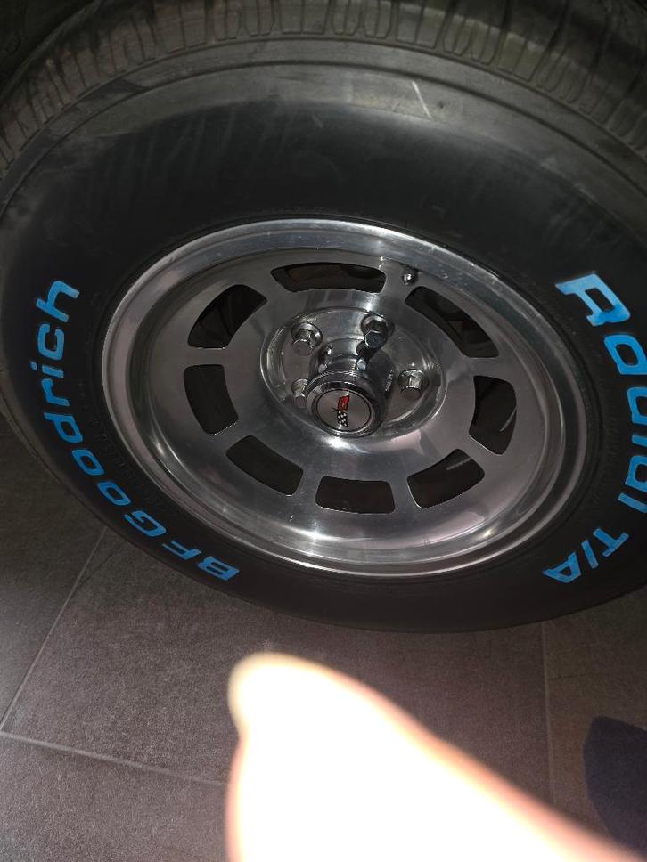 Corvette c3. 5.7 v8..bloc 350, Auto's, Oldtimers, Particulier, Lederen bekleding, Radio, Chevrolet, Benzine, Coupé, 2 deurs, Automaat