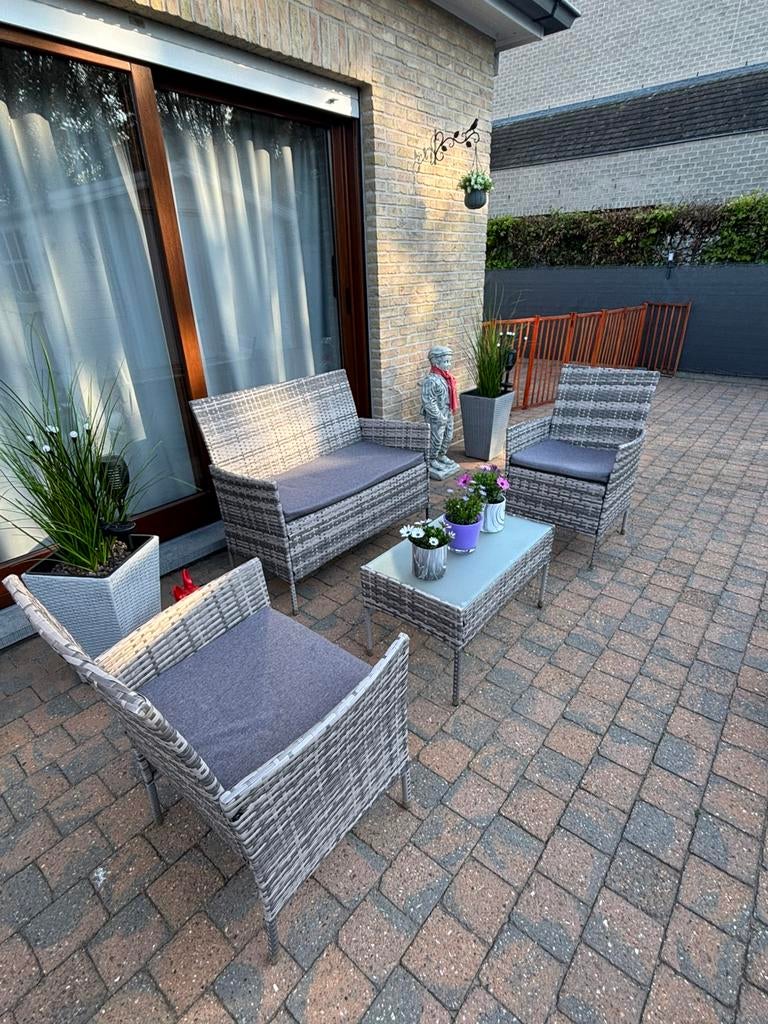 Tuinset 4  personen moet weg!!, Ophalen, 4 zitplaatsen, Kunststof, Gebruikt