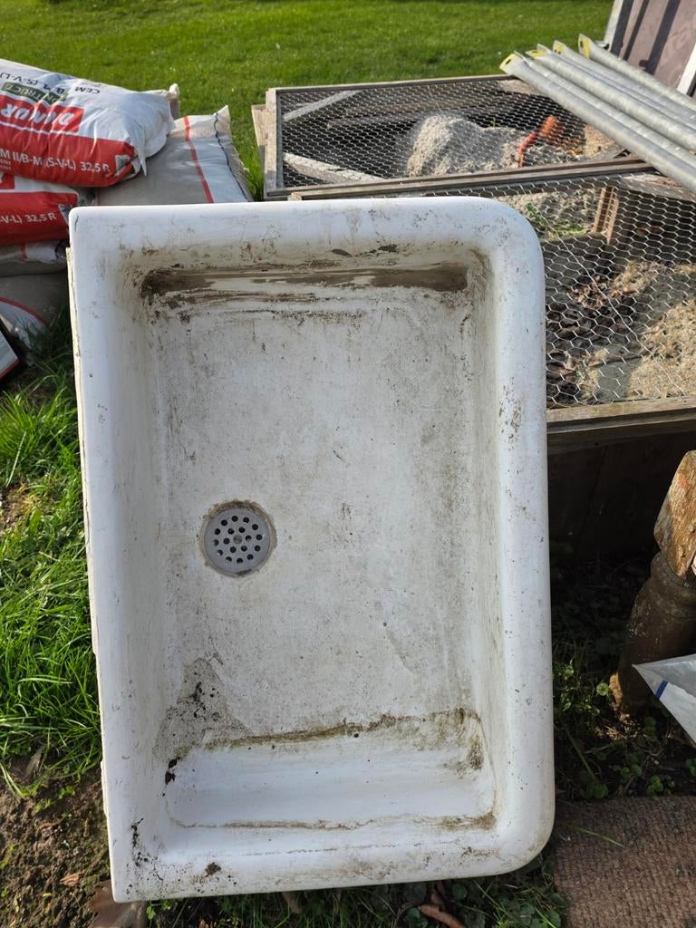 Oude pompbak, authentiek!, Enlèvement, Utilisé