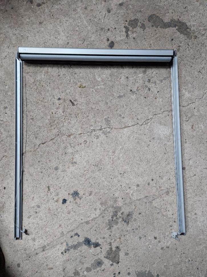 Velux zonwering, type 35BK08KA, Bricolage & Construction, Volets, Utilisé, Moins de 100 cm, Moins de 100 cm, Enlèvement ou Envoi