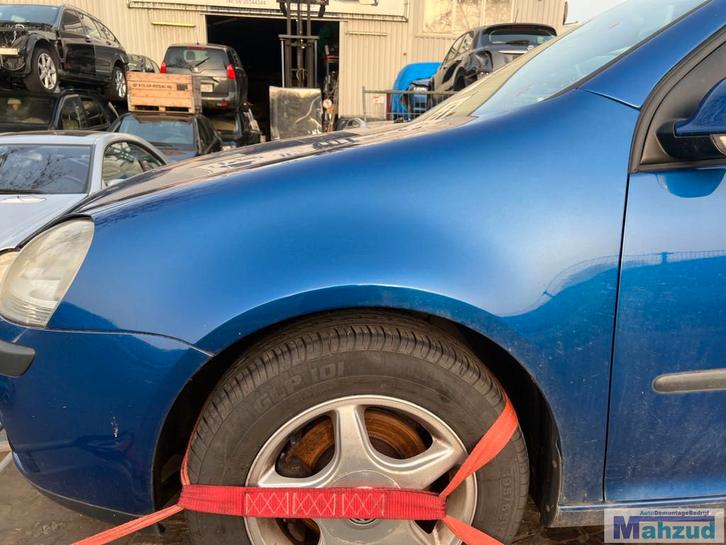 VW GOLF 5 BLAUW LC5J links voorscherm zijscherm 2004-2009, Auto-onderdelen, Carrosserie, Volkswagen, Gebruikt