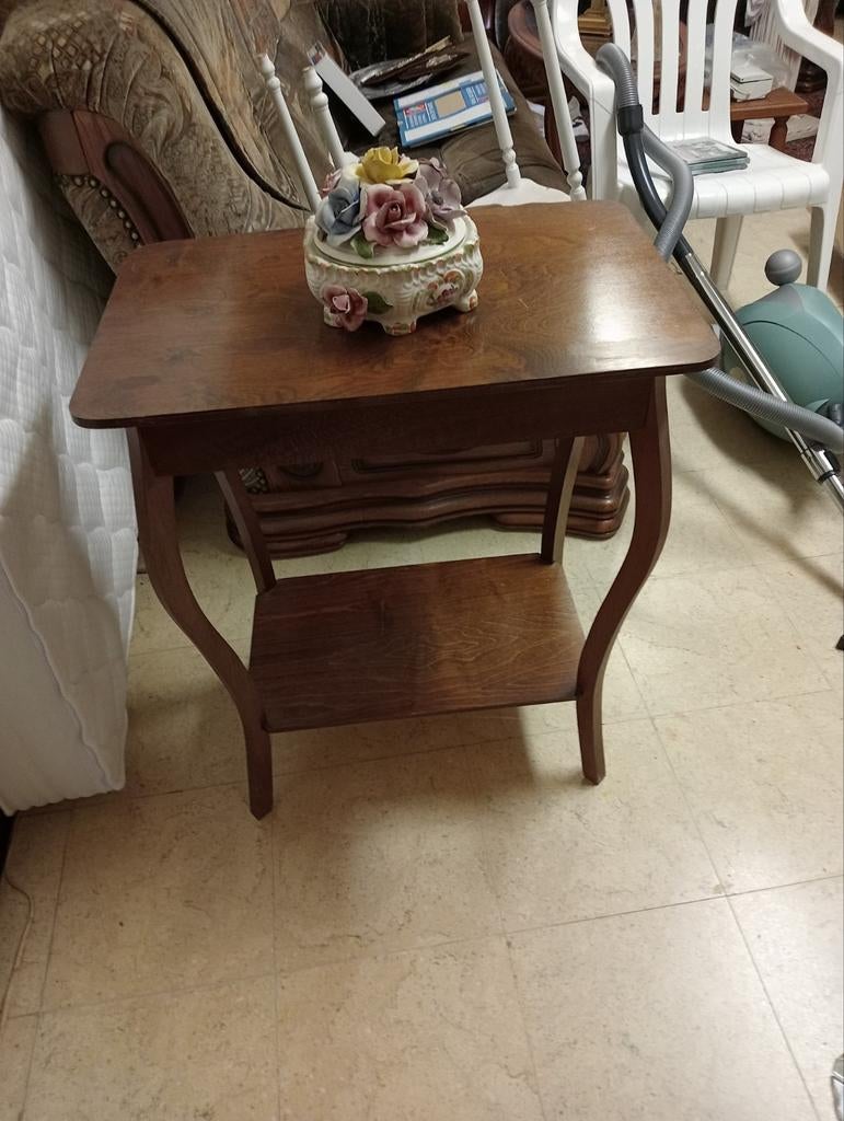 Antieke bijzettafel, Ophalen