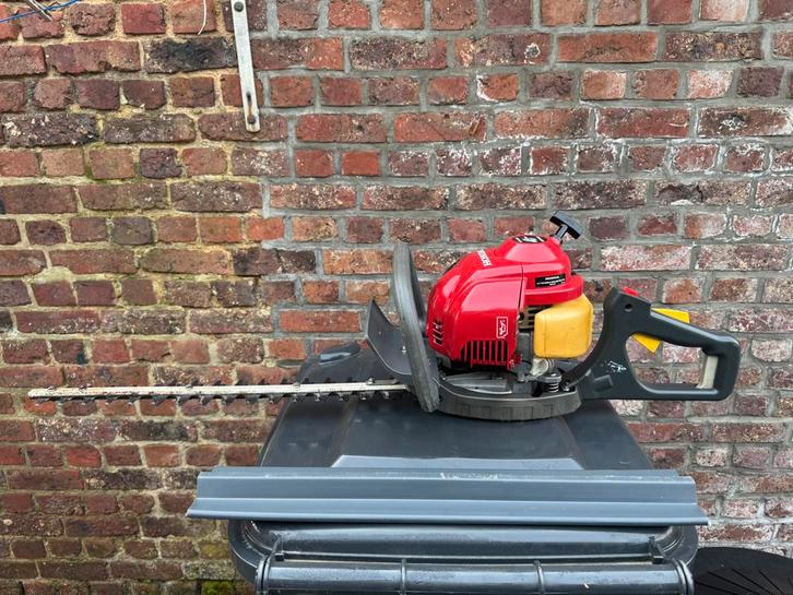 Honda 4 Takt Heggenschaar, Tuin en Terras, Heggenscharen, Zo goed als nieuw, Ophalen