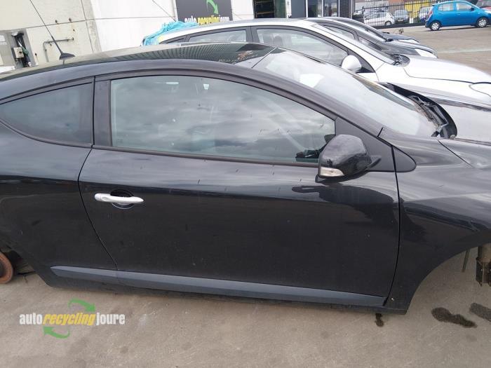 Portière 2portes droite d'un Renault Megane (NV676), Autos : Pièces & Accessoires, -, Renault, -, 3 mois de garantie