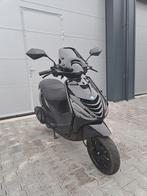 Piaggio Zip 4T Scooter Glans Zwart FULL OPTION (B-KLASSE), Zip, Comme neuf, Classe B (45 km/h), Essence