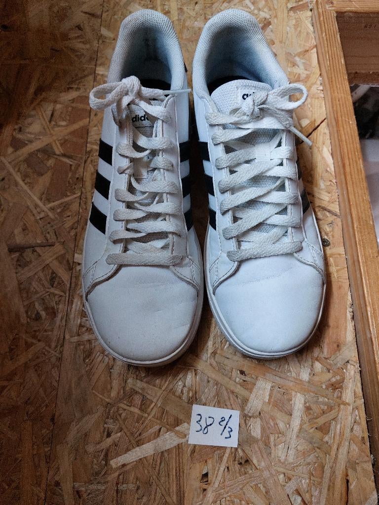 KINDERSCHOENEN, Kinderen en Baby's, NIKE, Sportschoenen, Ophalen of Verzenden, Zo goed als nieuw