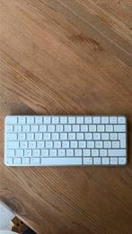 Apple Magic Keyboard Azerty, Computers en Software, Ophalen of Verzenden, Azerty, Zo goed als nieuw