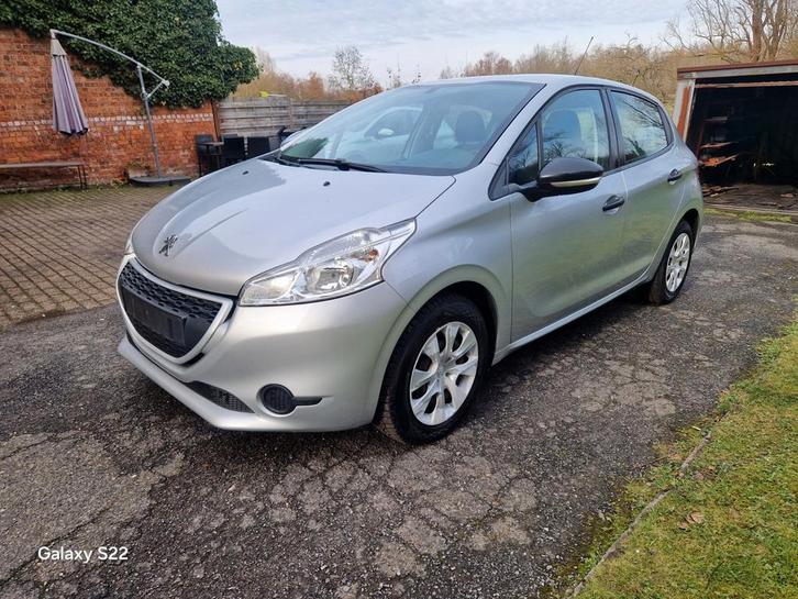 Peugeot 208 140 000 km 2014, Autos, Peugeot, Particulier, Essence, Enlèvement