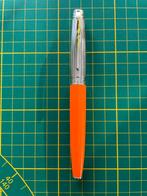 Caran d'Ache Leman Bicolor Saffron 18K M nib Fountain Pen, Enlèvement ou Envoi