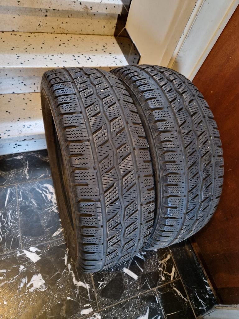 215/65/16"  109/107 T, Autos : Pièces & Accessoires, 16 pouces, Véhicule utilitaire, Pneu(s), Enlèvement