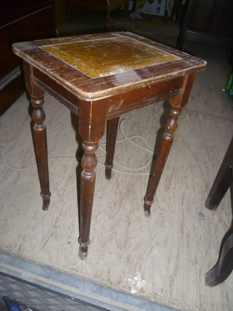 KLEIN BIJZET TAFELTJE, Antiek en Kunst, Ophalen