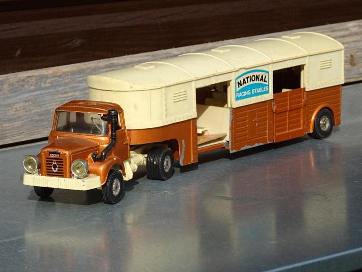 Transporteur de chevaux Berliet - ca 1/43 - 1/50, Hobby & Loisirs créatifs, Voitures miniatures | 1:43, Utilisé, Bus ou Camion