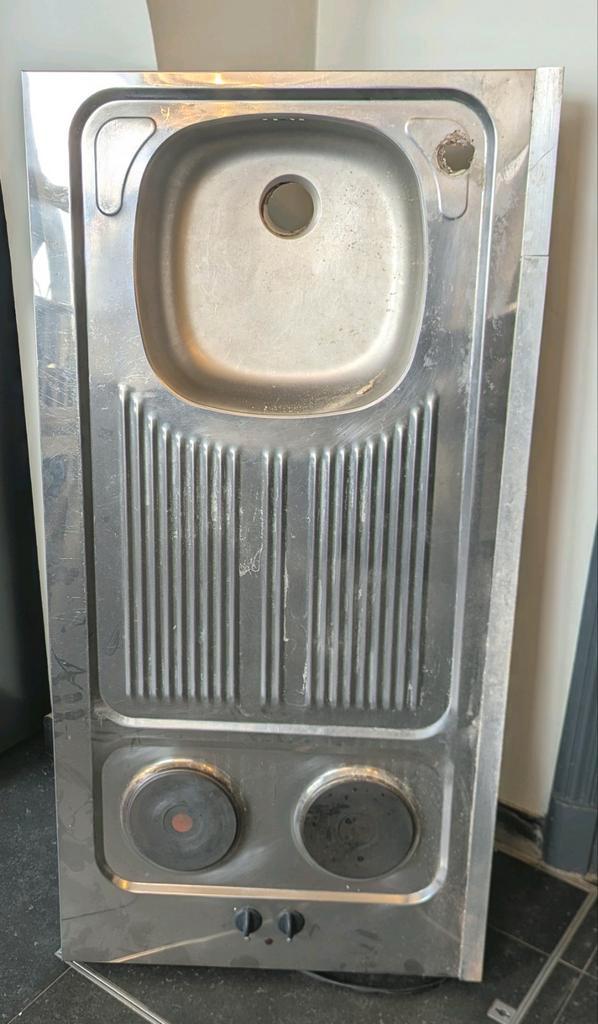 Evier Inox avec 2 taques électriques fonctionnelles, Maison & Meubles, Cuisine | Éléments de cuisine, Utilisé, Moins de 100 cm