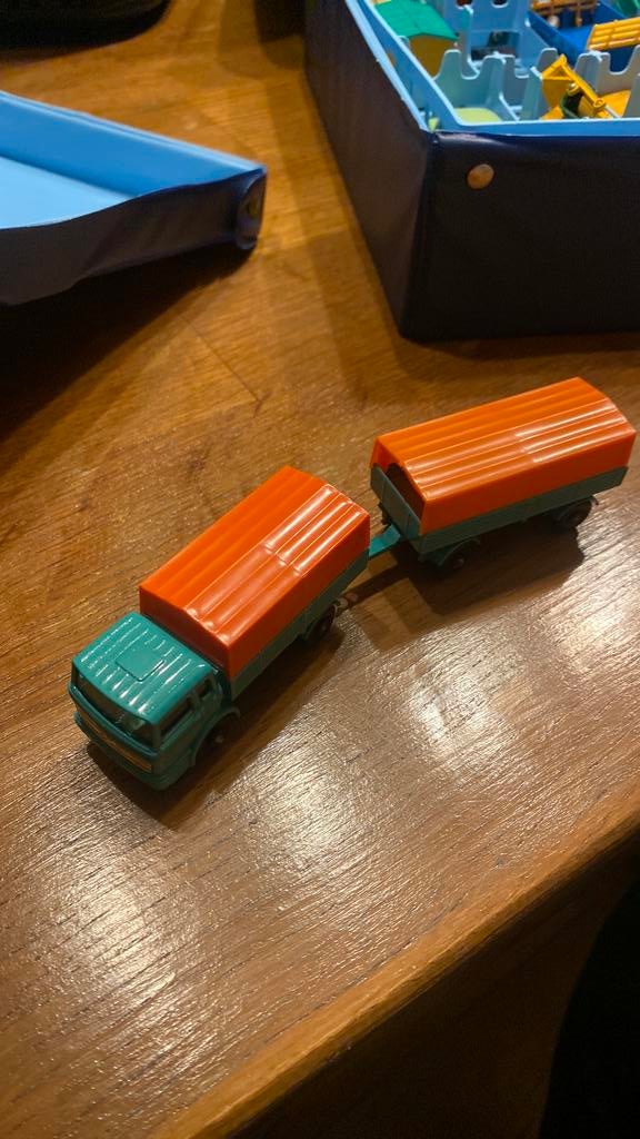 Lesney mercedes truck nr 1 en 2, Enfants & Bébés, Jouets | Thomas le petit Train, Enlèvement ou Envoi, Comme neuf