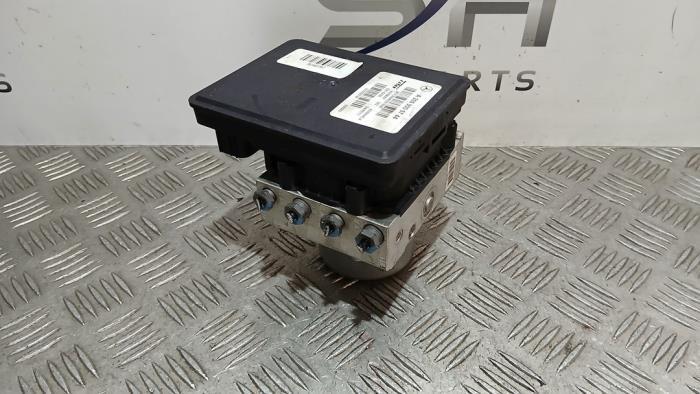 ABS Pomp van een Mercedes C-Klasse, Auto-onderdelen, Elektronica en Kabels, Mercedes-Benz, Gebruikt, 3 maanden garantie, Ophalen of Verzenden
