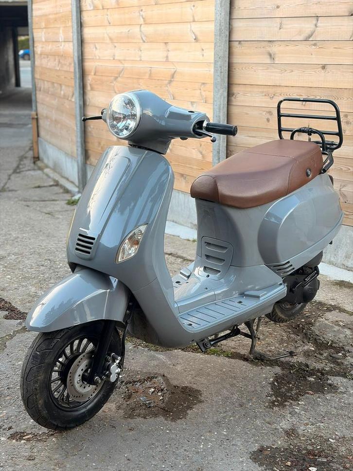 Neco azurro a klasse, Vélos & Vélomoteurs, Scooters | Marques Autre, Comme neuf, Classe A (25 km/h), Essence, Enlèvement