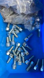 Bouten m 12x 1,25 x30 mm kop 17, Ophalen