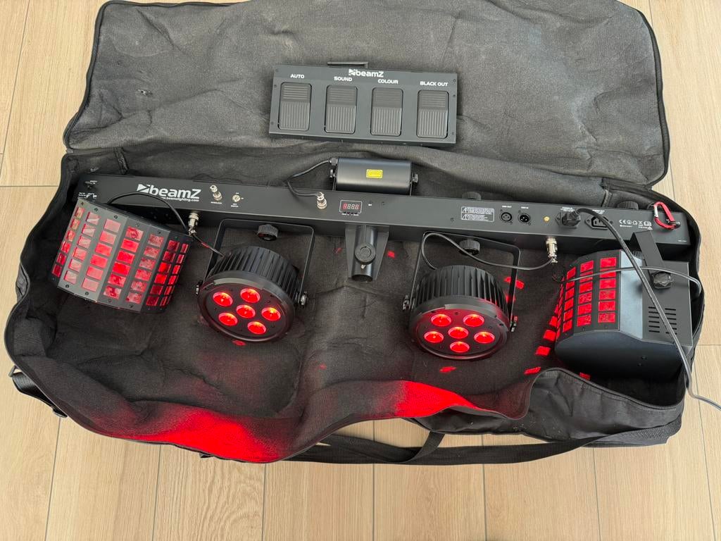 Integrale DJ Set : speakers, licht, statieven en bekabeling, Ophalen, Zo goed als nieuw